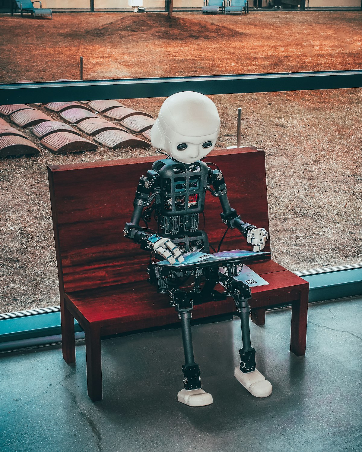 AI robot controlling computer interface